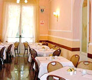 Hotel Metropole مونتيكاتيني تيرمي المظهر الخارجي الصورة